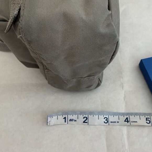 Fjallraven Kanken Mini Sling Bag Cross Body Bag Light Gray Fog 23797 - Picture 9 of 10